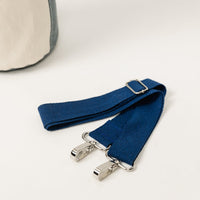 Yoga mat bag with an addjustable strap sewing pattern