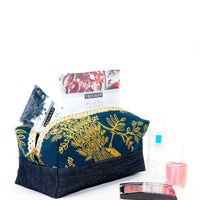 Mars - A classic box pouch with neat finishing