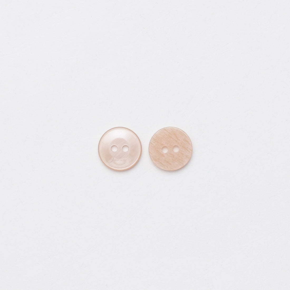 Elan - 2-Hole Button - 14mm - Pearl