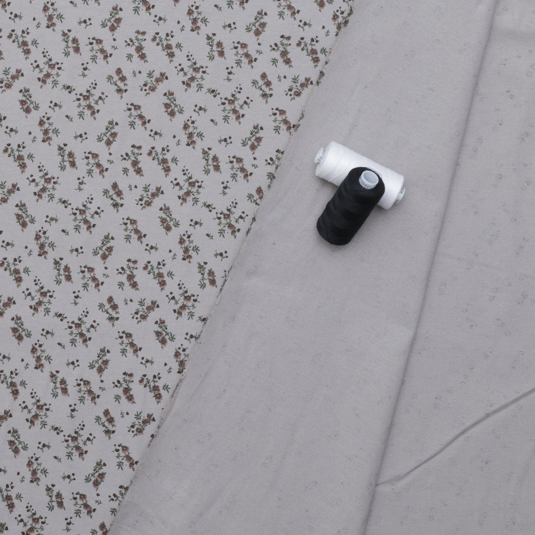 Katia - Cotton - Flannel Print - Bee Different Flower