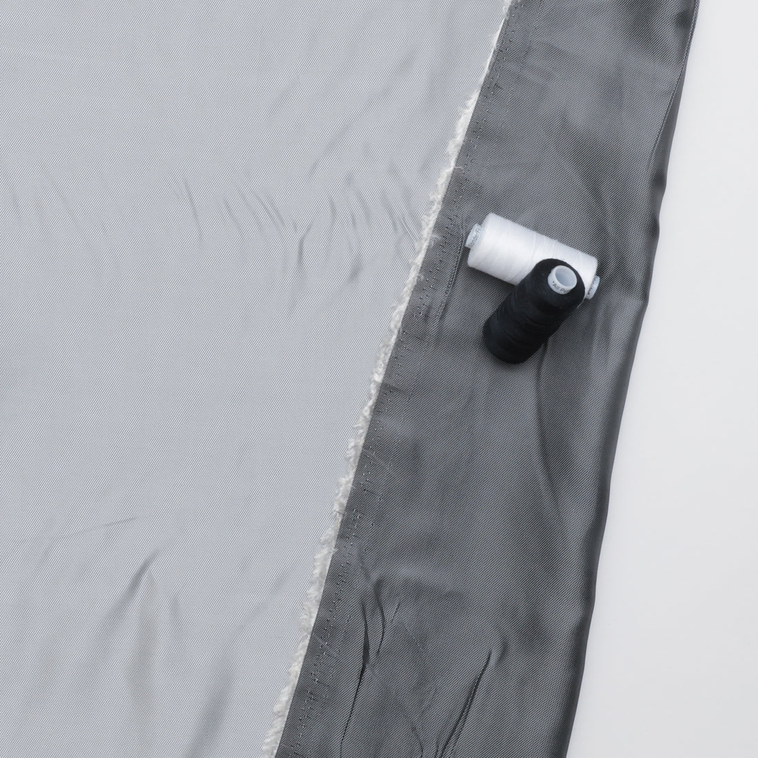 Poly Viscose - Lining - Diamond Grid - Silver