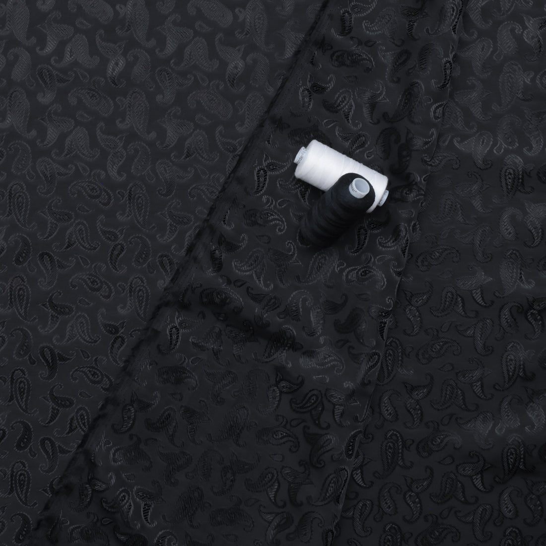 Poly Viscose - Lining - Bold Paisley - Black