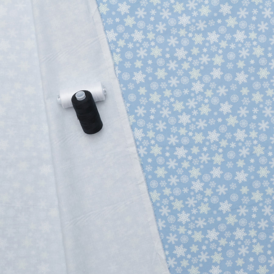 Camelot - Cotton - Winter Land - Scattered Snowflakes - Blue