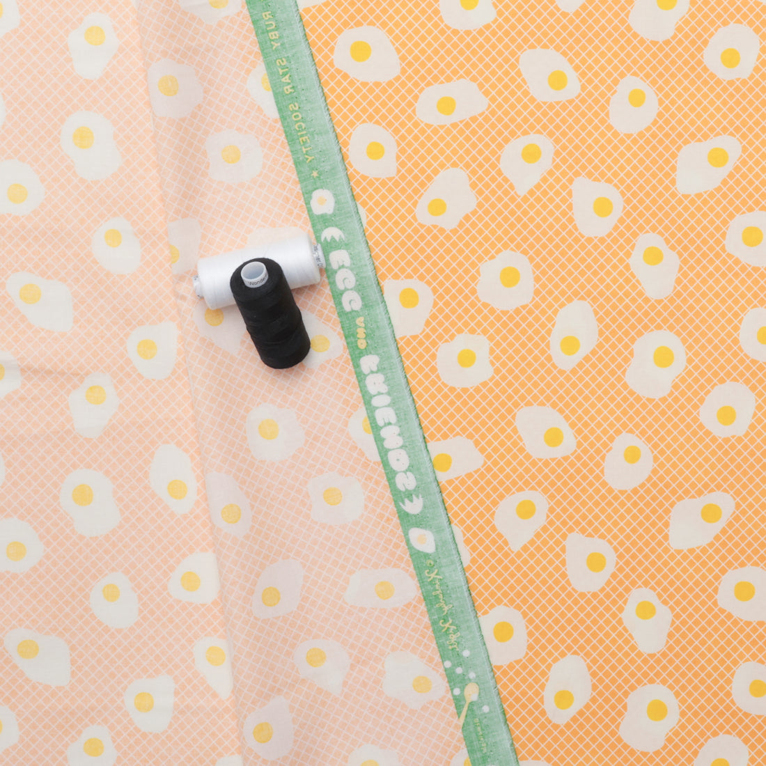 Ruby Star - Cotton - Egg And Friends - Fried Eggs - Cantaloupe