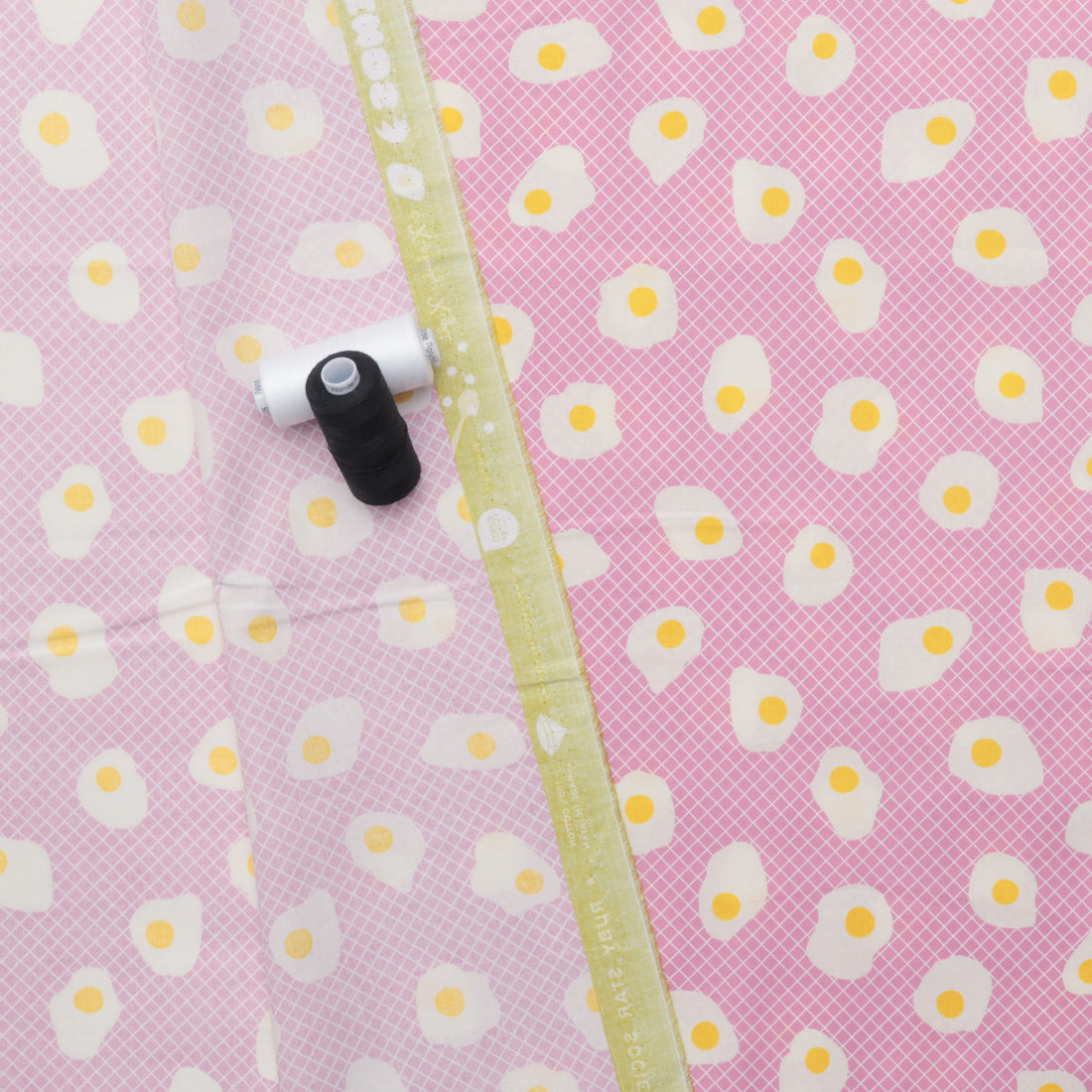 Ruby Star - Cotton - Egg And Friends - Fried Eggs - Kiss