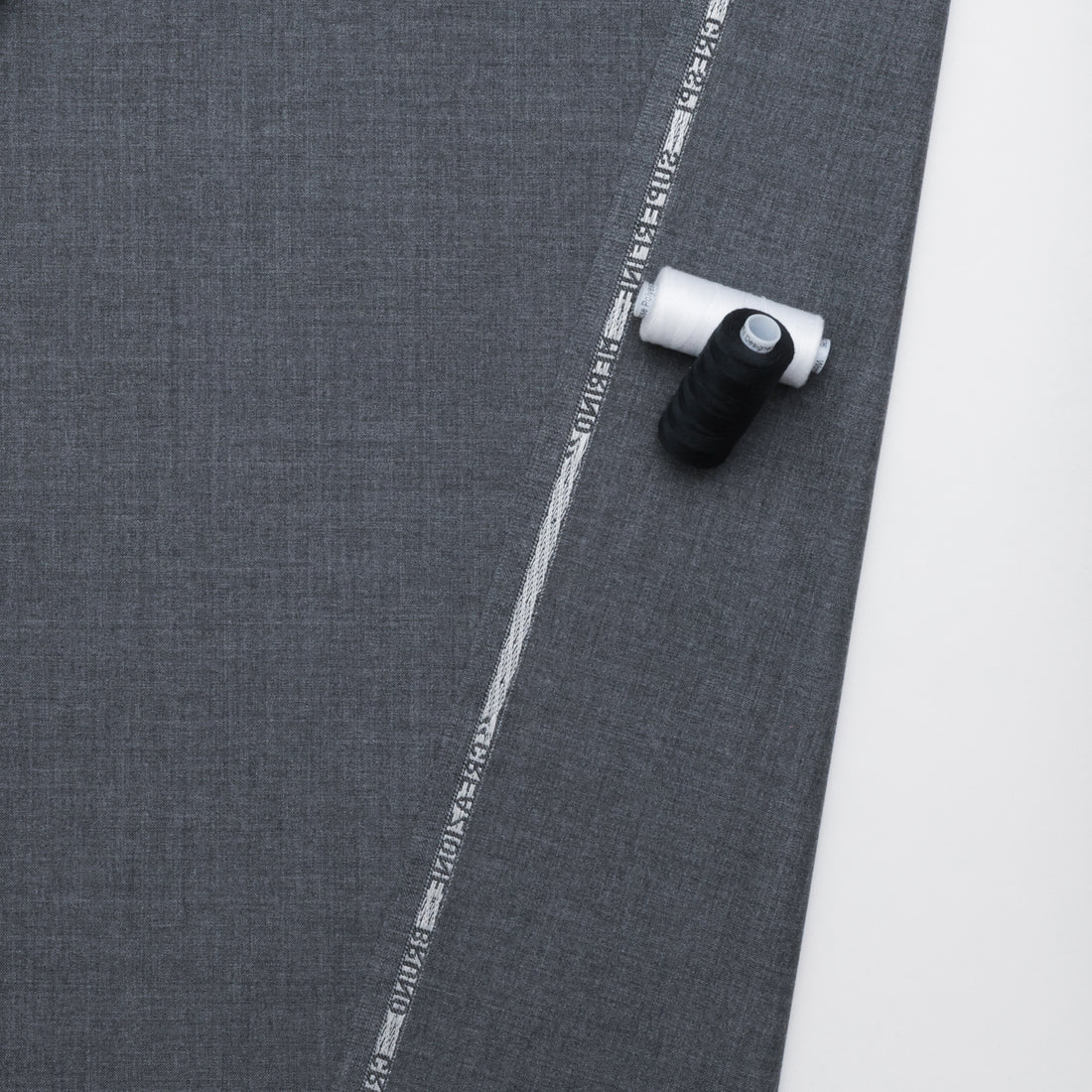 Merino Wool - Suiting - Solid - Grey Mix
