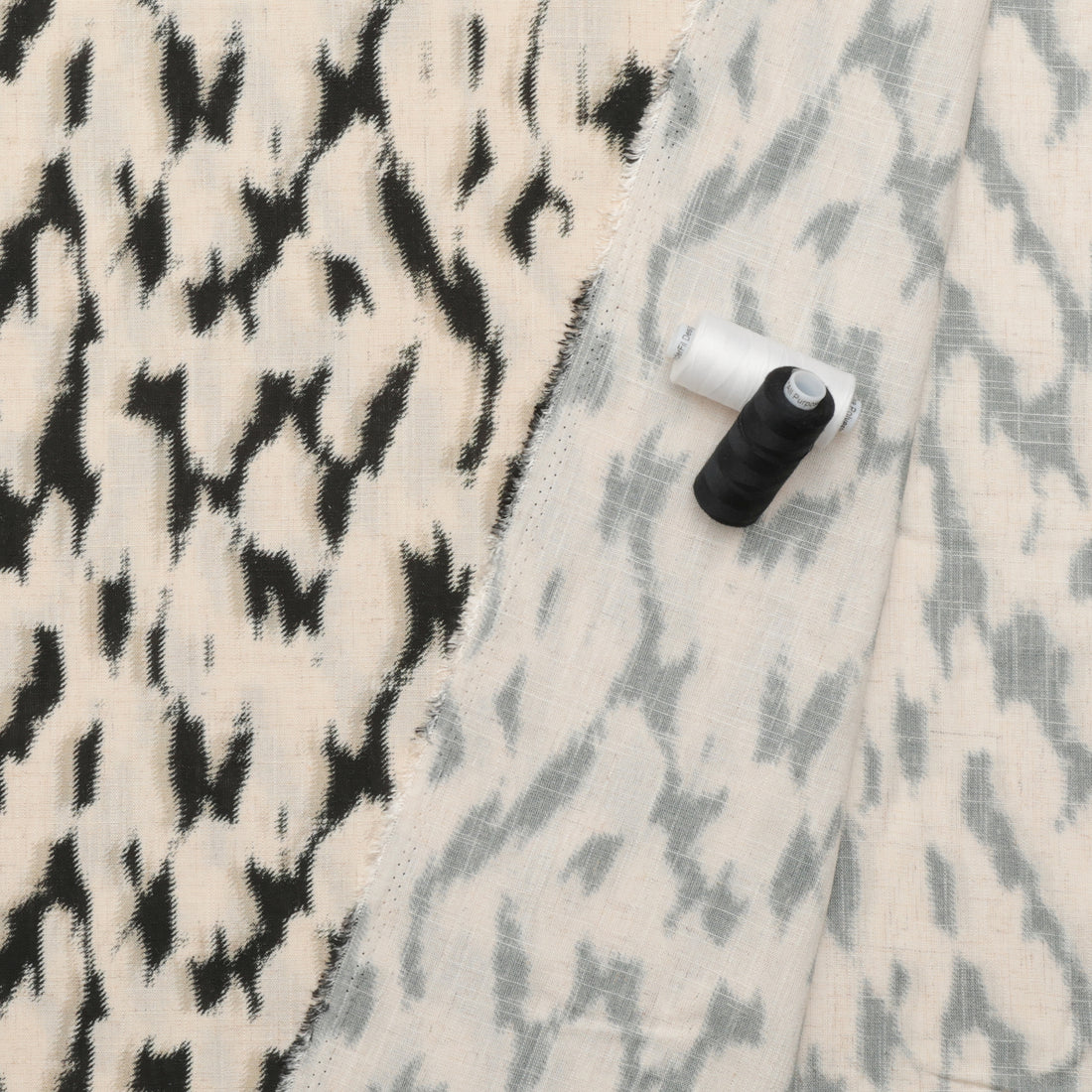 Linen Blend - Laurel Print - Natural Black