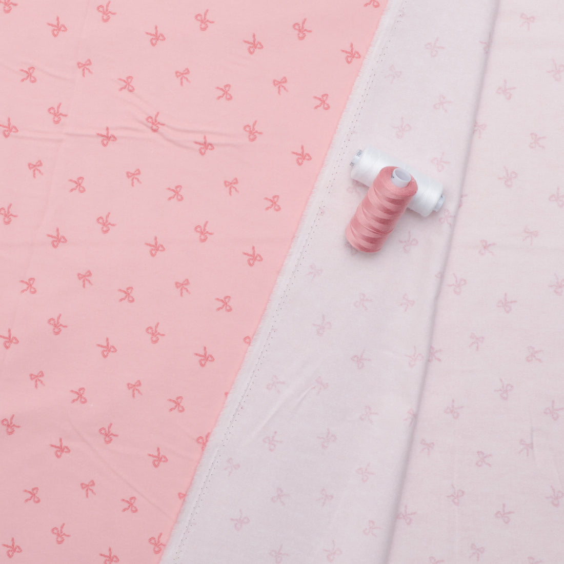 Riley Blake - Flannel - Sweet Cotton Tales - Bows - Pink