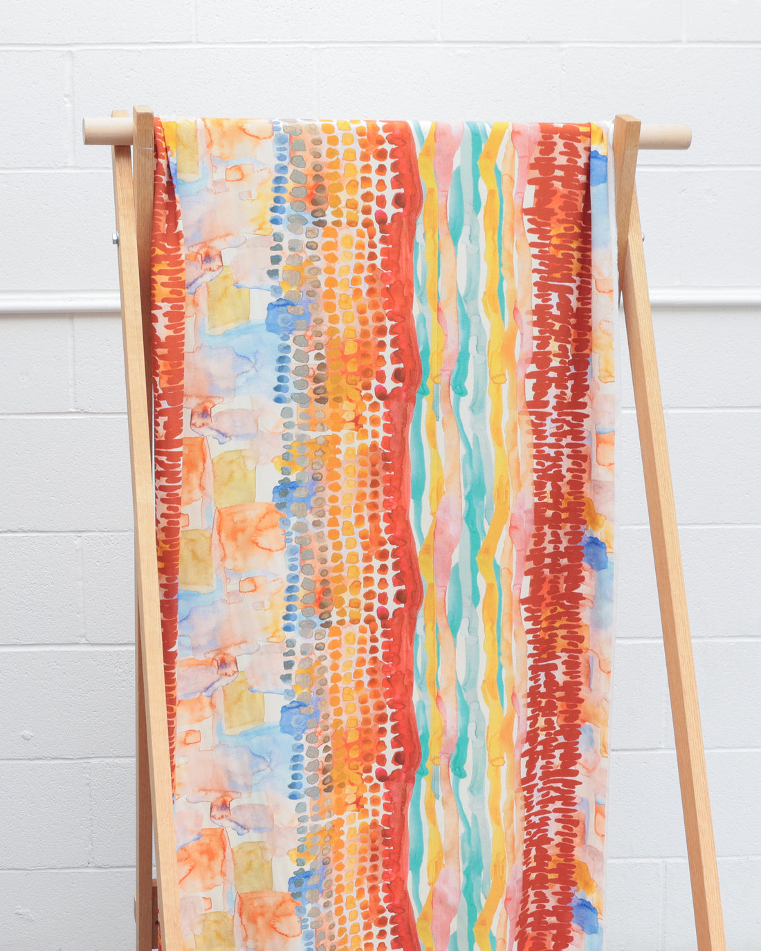 Viscose - Crepe - Digital Print - Watercolor - Coral