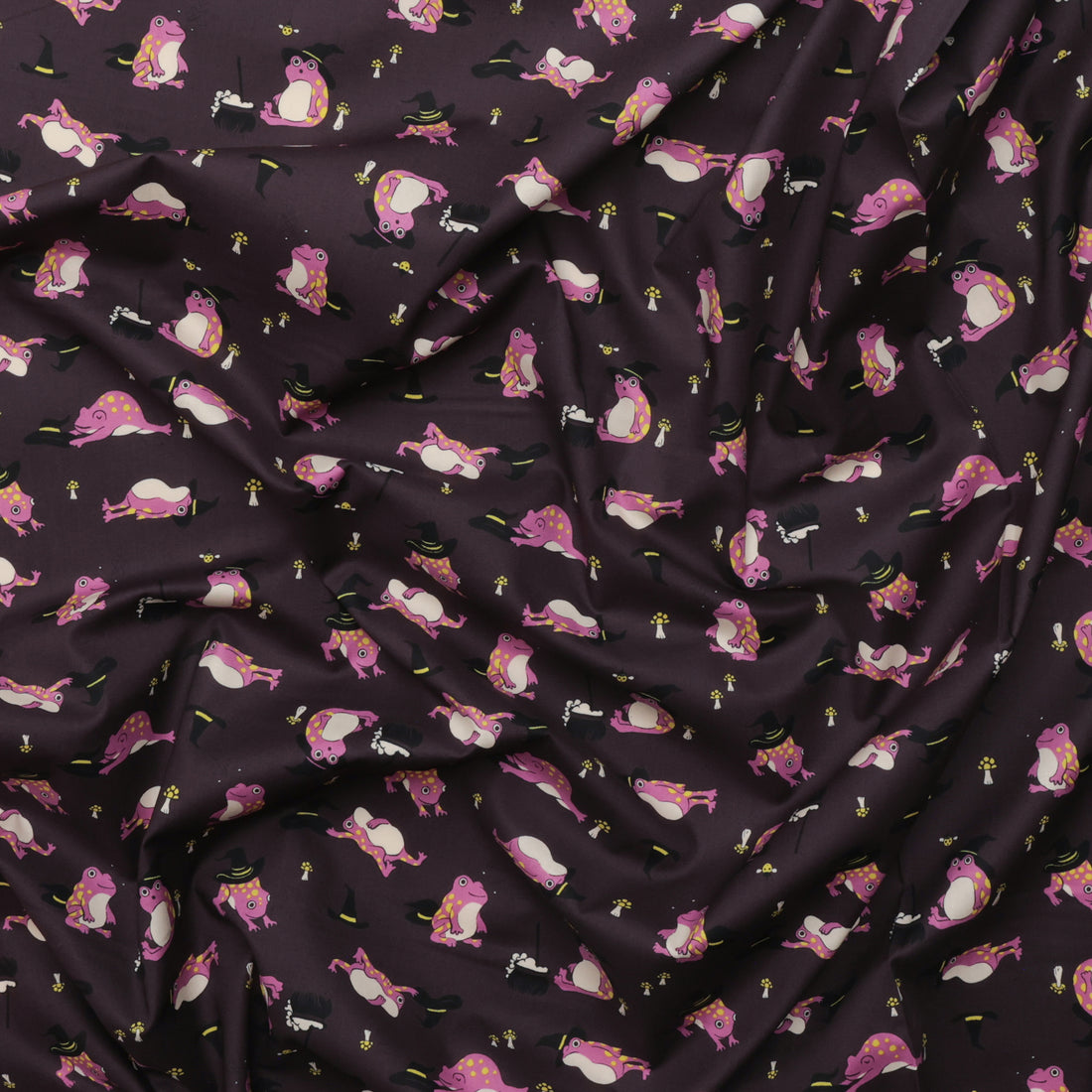 Ruby Star - Cotton - Freaky Familiars - Frogmiliars - Eggplant
