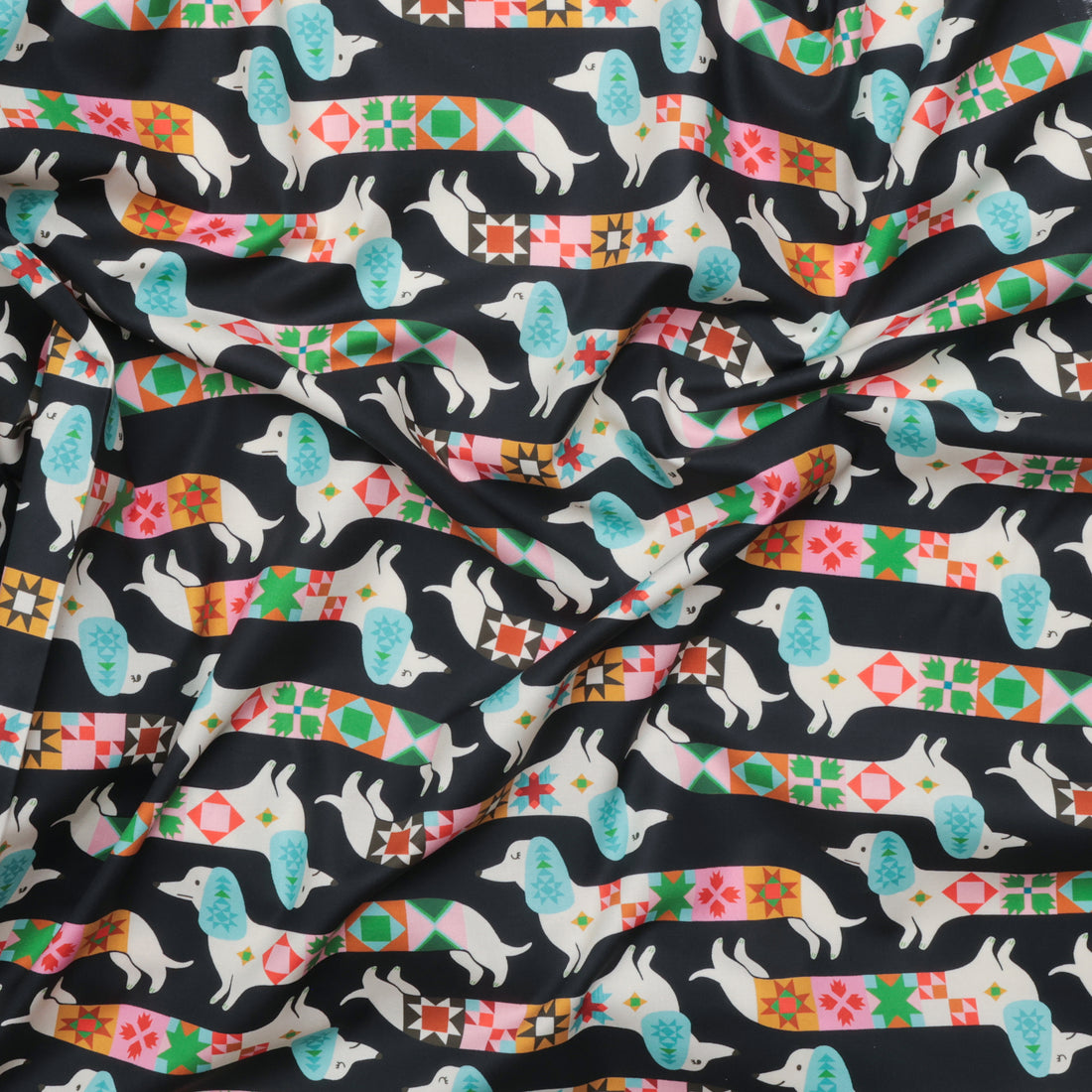 Ruby Star - Cotton - 1 800 Notion - Quilty Dog - Soft Black