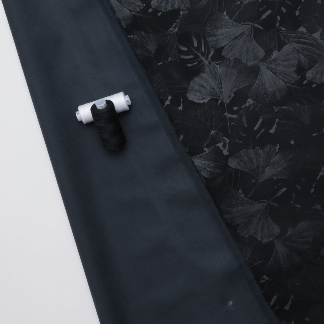 Katia - Viscose Blend - Phototechno Peach Skin - Black Flowers