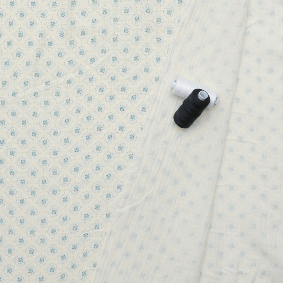 Cotton - Heirloom - Double Gauze - Ivory Blue Ovals
