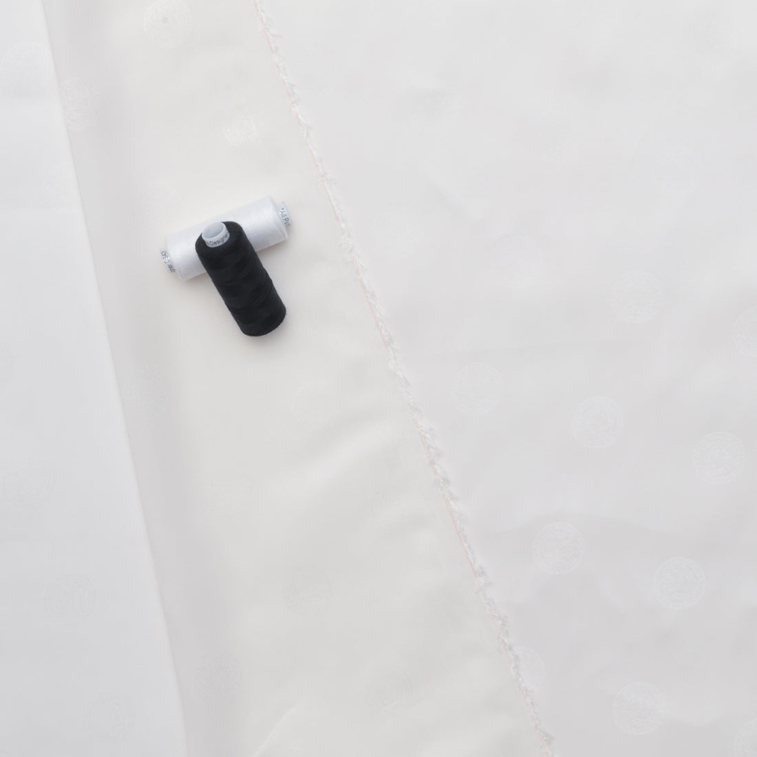 Viscose - Designer Lining - Medusa - White