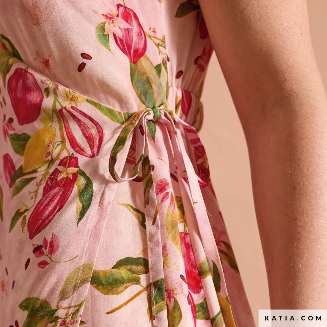 Katia - Rayon - Challis Print - Cocoa Fruit