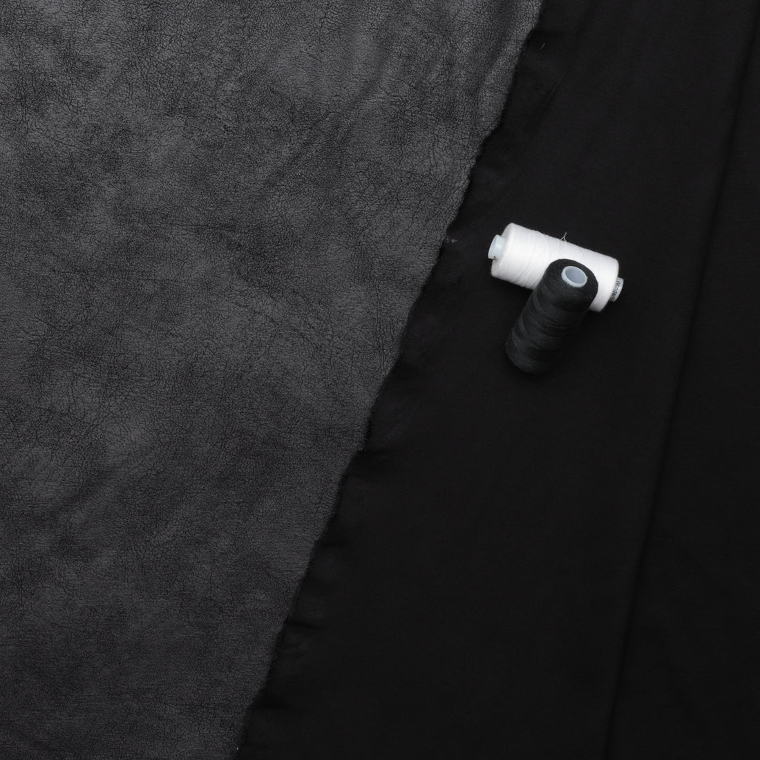 Ponte De Roma - Knit - Matte Foil - Black